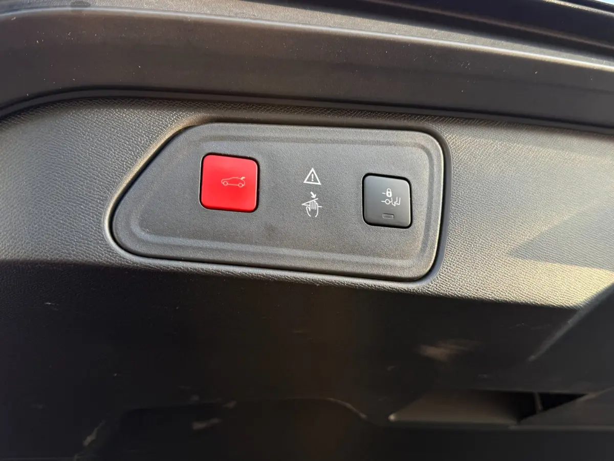 1.2 GT Line | D-Riem 2025 V.V. | Carplay | Camera