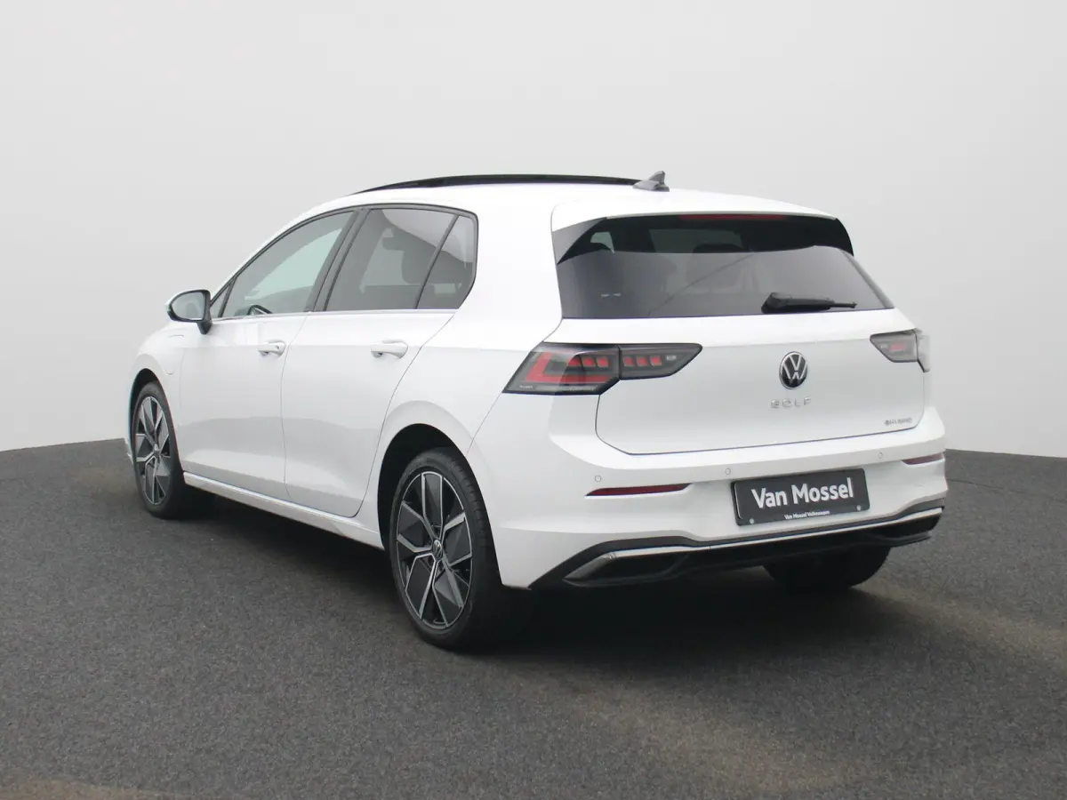 1.5 eHybrid Style Edition 204 PK| | SoH 100% | Panoramadak | Trekhaak Elektrisch | LED Matrix | Stoelverwarming | Stuurwielverwarming | ArtVelours Bekleding | Bestuurderstoel Met Geheugen