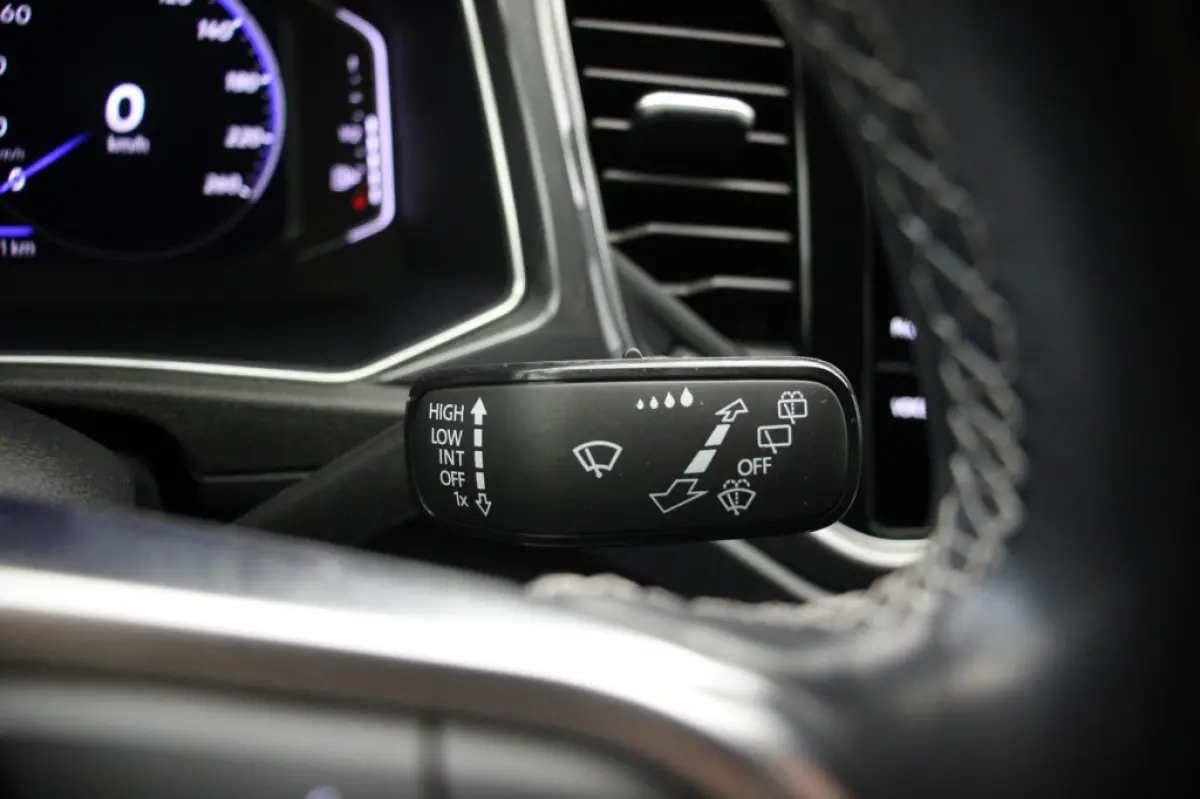 1.5 TSI Sport Business R-Line - Digitaal Cockpit, Carplay, Camera, Stoelverw. Afn. Trekhaak