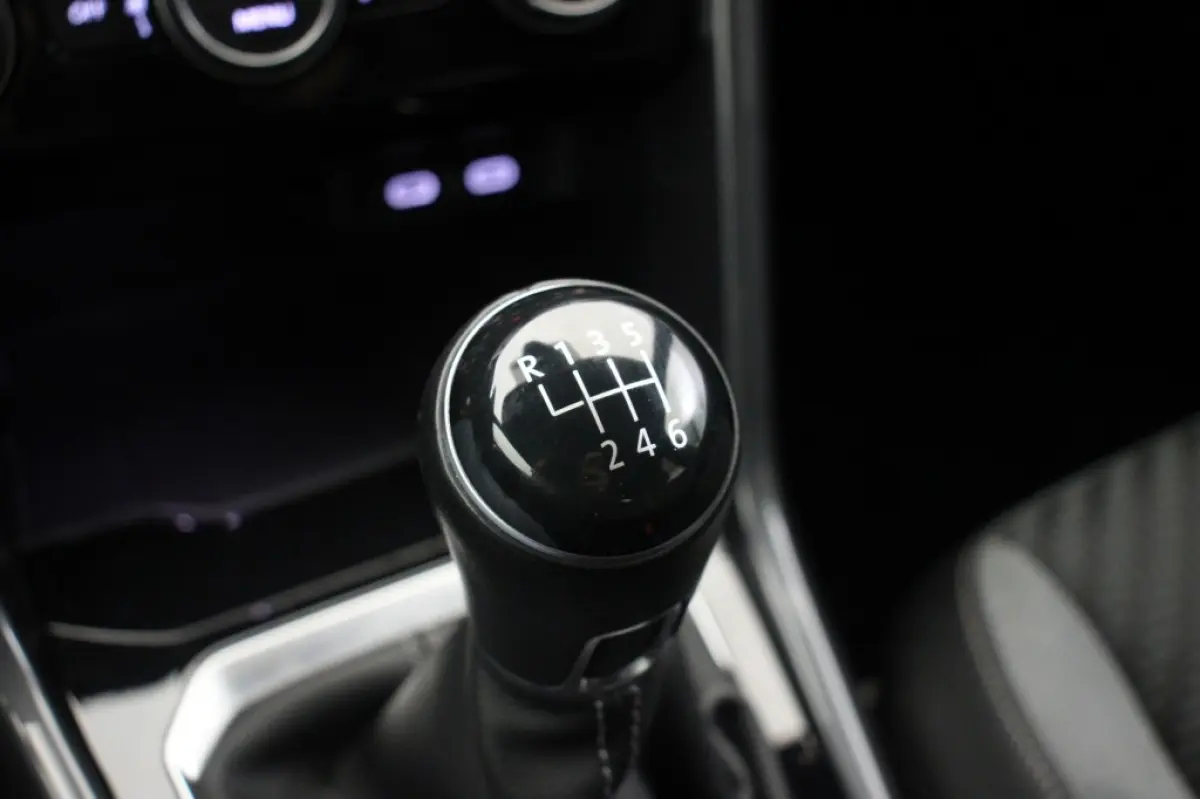 1.5 TSI Sport Business R-Line - Digitaal Cockpit, Carplay, Camera, Stoelverw. Afn. Trekhaak