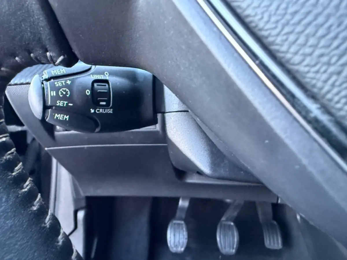 1.2 PT BL ACTIVE NAVI AIRCO/ECC LMV PDC