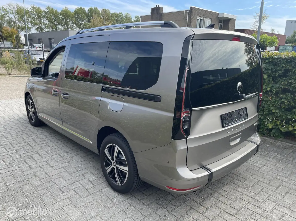 Maxi 1.5 TSI Hybride Style Automaat