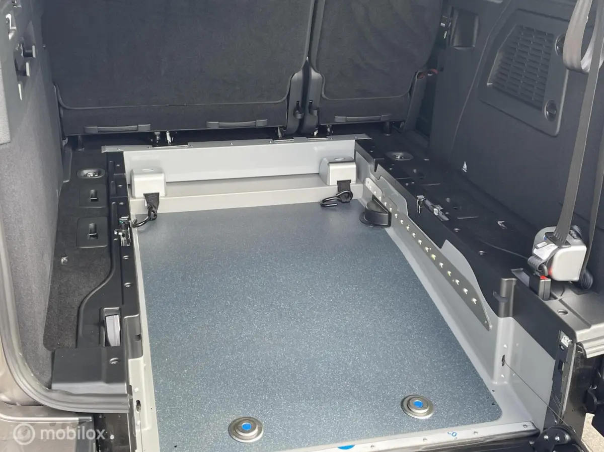 Maxi 1.5 TSI Hybride Style Automaat