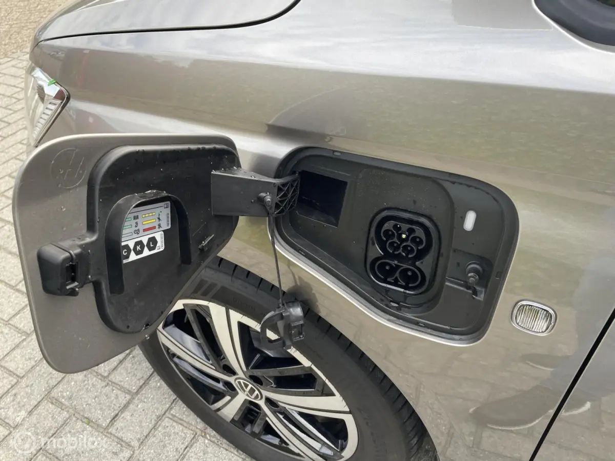 Maxi 1.5 TSI Hybride Style Automaat