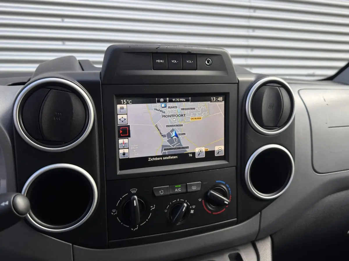 XL 1.2 PureTech Live|Camera|Cruise|Navi|5persoons|