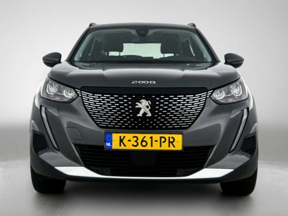 SUV Allure Pack 130pk | Navigatie | Achteruitrijcamera | Stoelverwarming | 3D Cockpit | Climate Control | Cruise Control | Led koplampen | Parkeersensoren v+a | Armsteun | Elektrisch inklapb