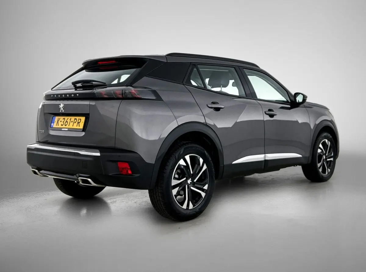 SUV Allure Pack 130pk | Navigatie | Achteruitrijcamera | Stoelverwarming | 3D Cockpit | Climate Control | Cruise Control | Led koplampen | Parkeersensoren v+a | Armsteun | Elektrisch inklapb