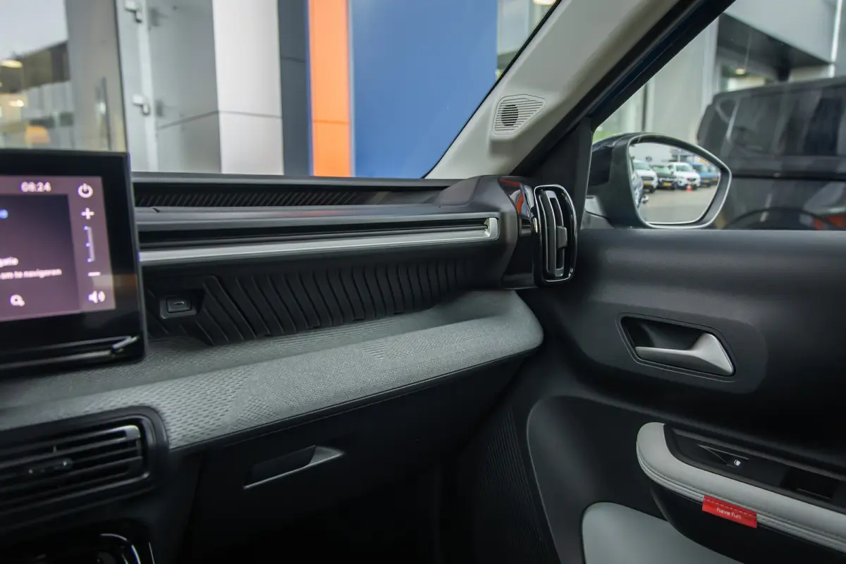 Max 113pk 44 kWh | Camera | Apple Carplay/Android Auto | Cruise control | Navigatie | Climate controle | LED koplampen | Achteruitrijcamera | Afwijkende dakkleur | Apple Carplay/Android Auto