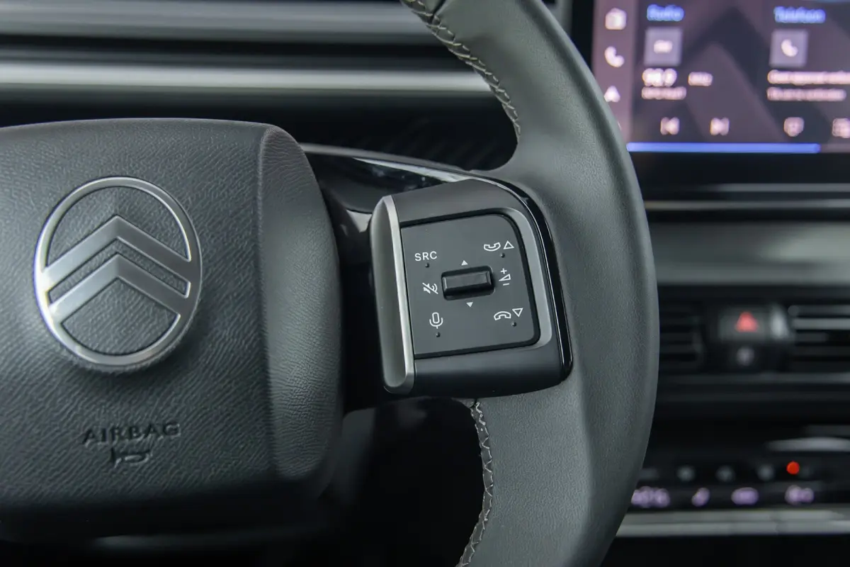 Max 113pk 44 kWh | Camera | Apple Carplay/Android Auto | Cruise control | Navigatie | Climate controle | LED koplampen | Achteruitrijcamera | Afwijkende dakkleur | Apple Carplay/Android Auto