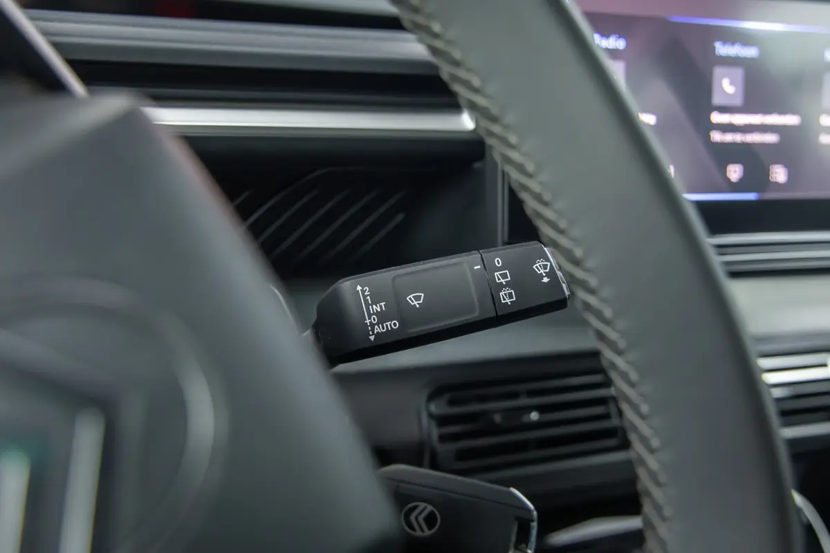 Max 113pk 44 kWh | Camera | Apple Carplay/Android Auto | Cruise control | Navigatie | Climate controle | LED koplampen | Achteruitrijcamera | Afwijkende dakkleur | Apple Carplay/Android Auto
