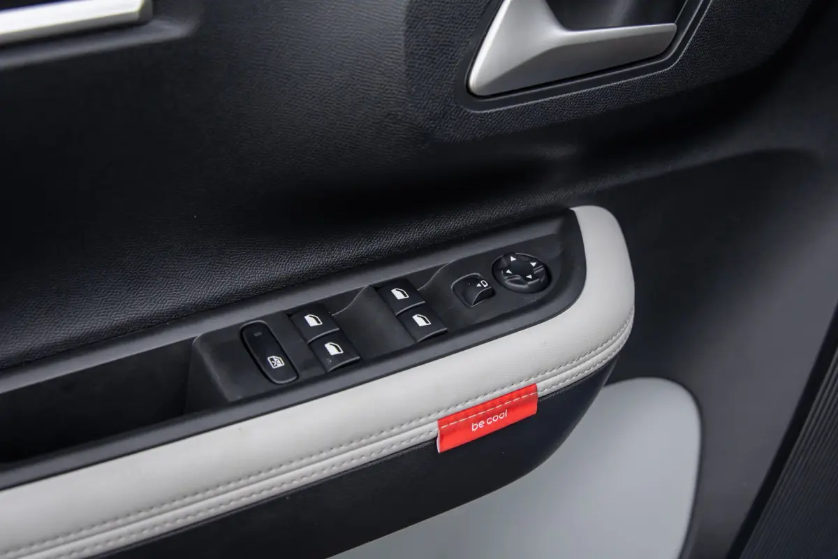 Max 113pk 44 kWh | Camera | Apple Carplay/Android Auto | Cruise control | Navigatie | Climate controle | LED koplampen | Achteruitrijcamera | Afwijkende dakkleur | Apple Carplay/Android Auto