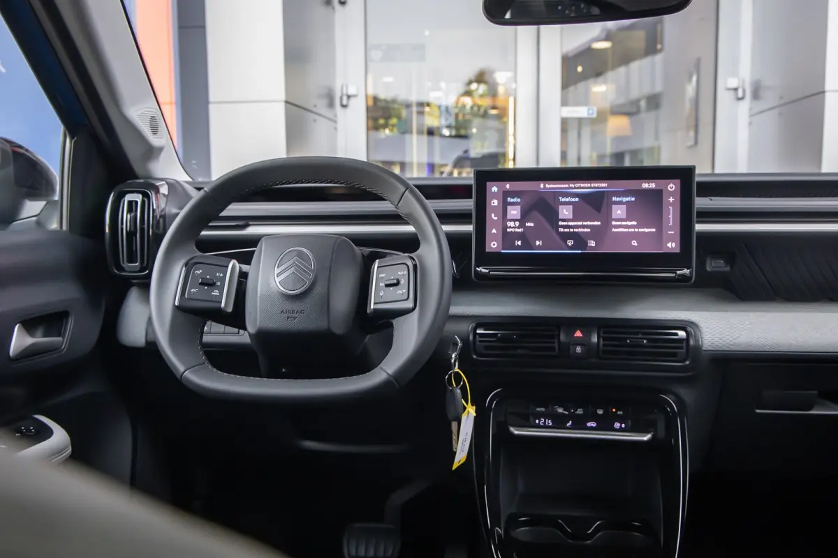 Max 113pk 44 kWh | Camera | Apple Carplay/Android Auto | Cruise control | Navigatie | Climate controle | LED koplampen | Achteruitrijcamera | Afwijkende dakkleur | Apple Carplay/Android Auto
