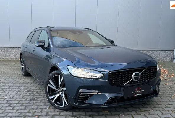 T6 Recharge R-Design AWD 341pk Pano HUD 360° Trekhaak