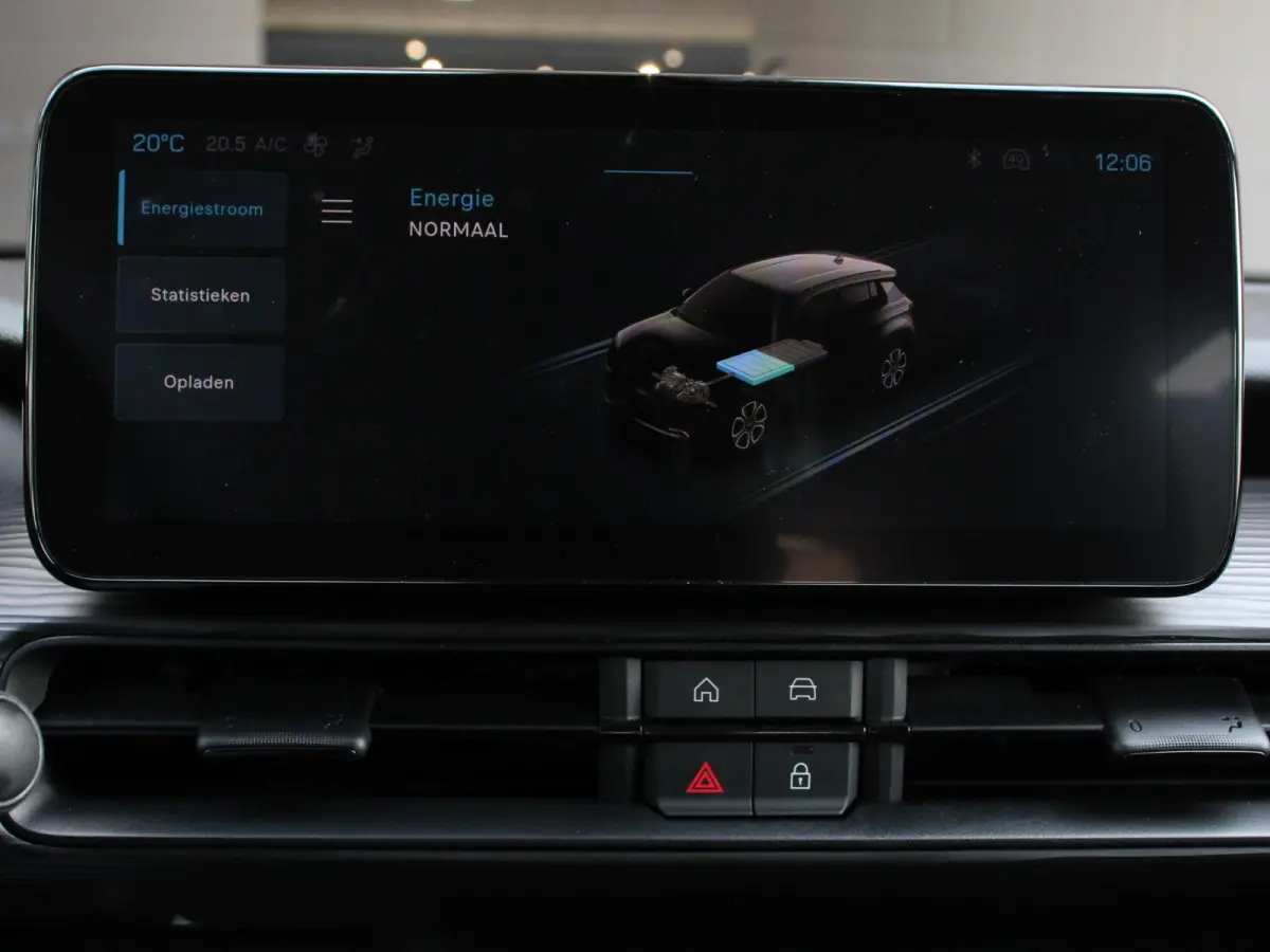 Longitude 54 kWh Automaat Navigatie Apple Carplay/Android Auto Parkeersensoren Cruise Control Stoelverwarming Virtual Cockpit