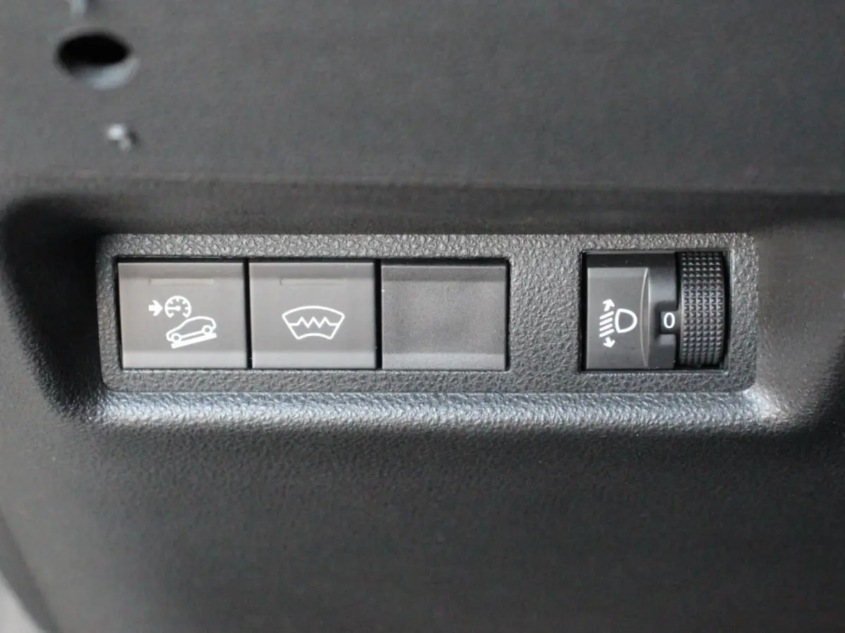 Longitude 54 kWh Automaat Navigatie Apple Carplay/Android Auto Parkeersensoren Cruise Control Stoelverwarming Virtual Cockpit