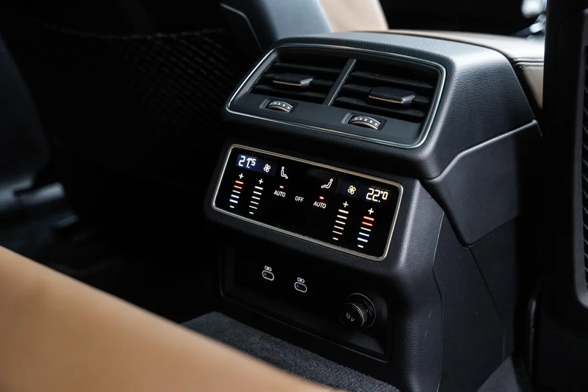 55 TFSIe 367pk Quattro S Edition Competition | Panoramadak | Elek. Voorstoelen | Audi Exclusive Leder Interieur | Bang & Olufsen 3D | Keyless | Topview | Trekhaak