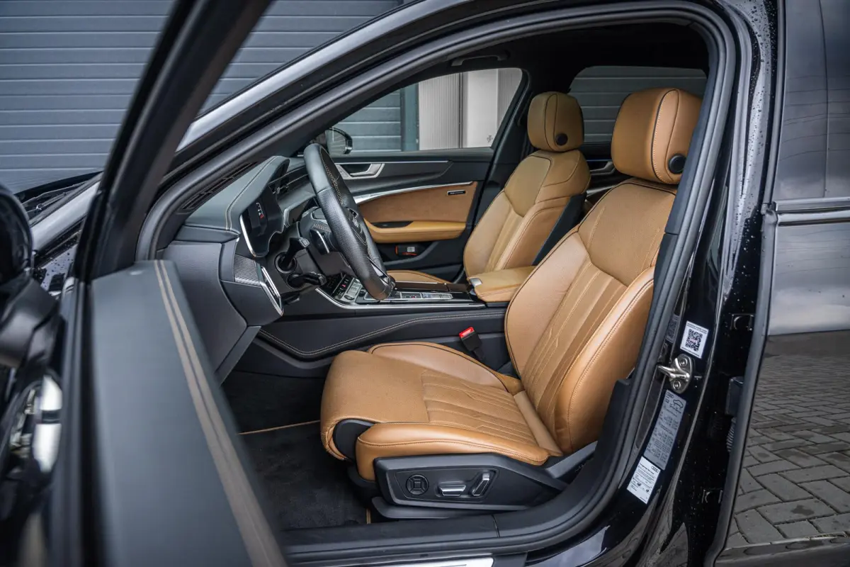 55 TFSIe 367pk Quattro S Edition Competition | Panoramadak | Elek. Voorstoelen | Audi Exclusive Leder Interieur | Bang & Olufsen 3D | Keyless | Topview | Trekhaak