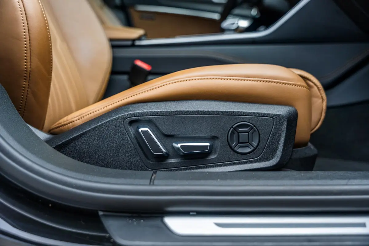 55 TFSIe 367pk Quattro S Edition Competition | Panoramadak | Elek. Voorstoelen | Audi Exclusive Leder Interieur | Bang & Olufsen 3D | Keyless | Topview | Trekhaak