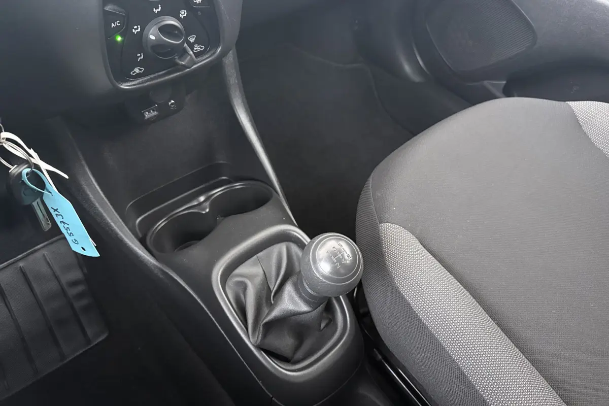 1.0 VVT-i X-fun 5-Deurs Bluetooth Airco LED Start/Stop