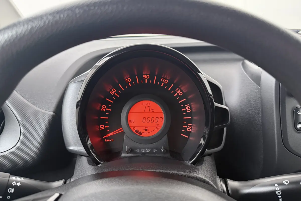 1.0 VVT-i X-fun 5-Deurs Bluetooth Airco LED Start/Stop