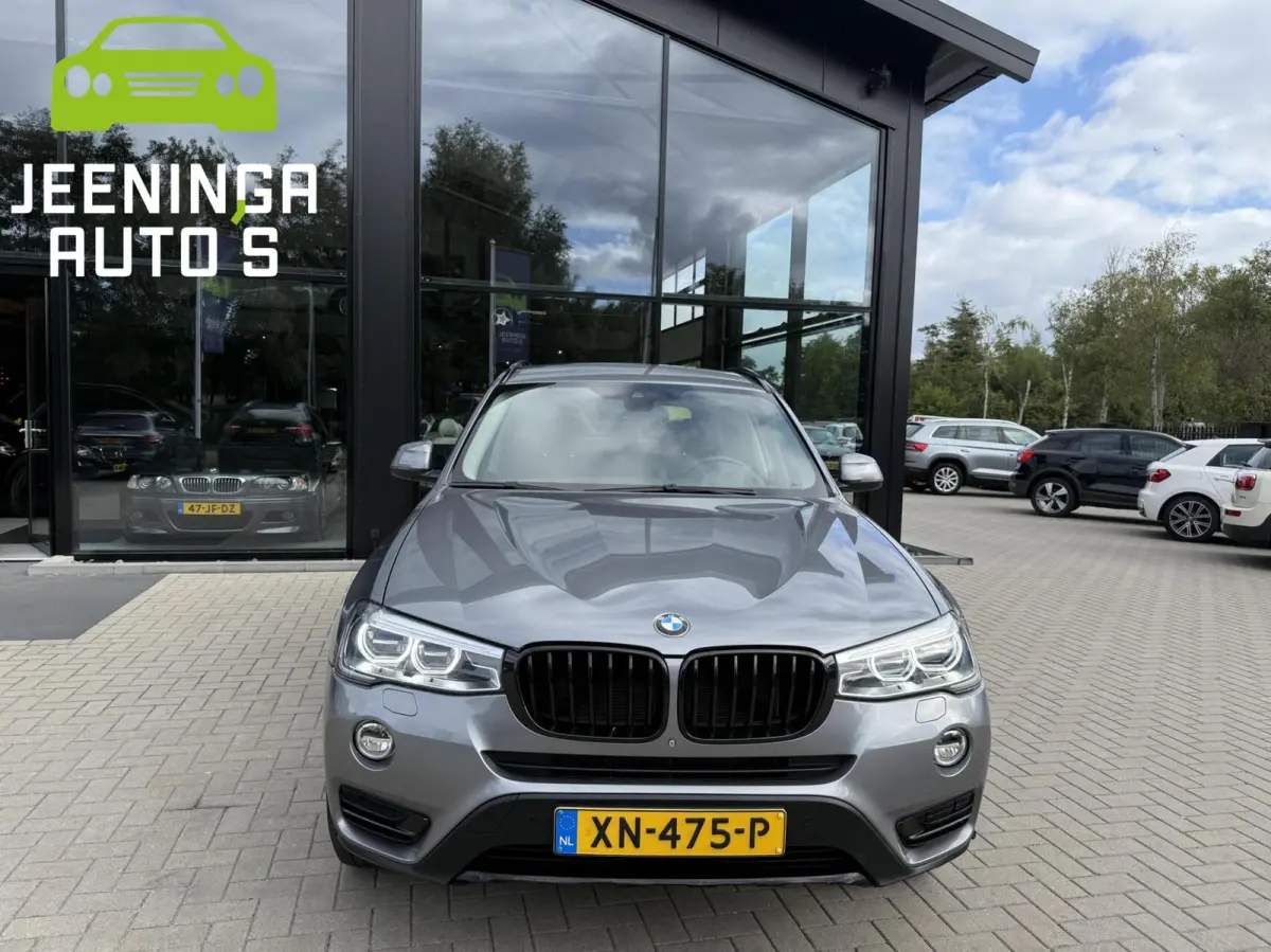 xDrive28i High Executive |Memory|Stuurverwarming|Camera|Leer