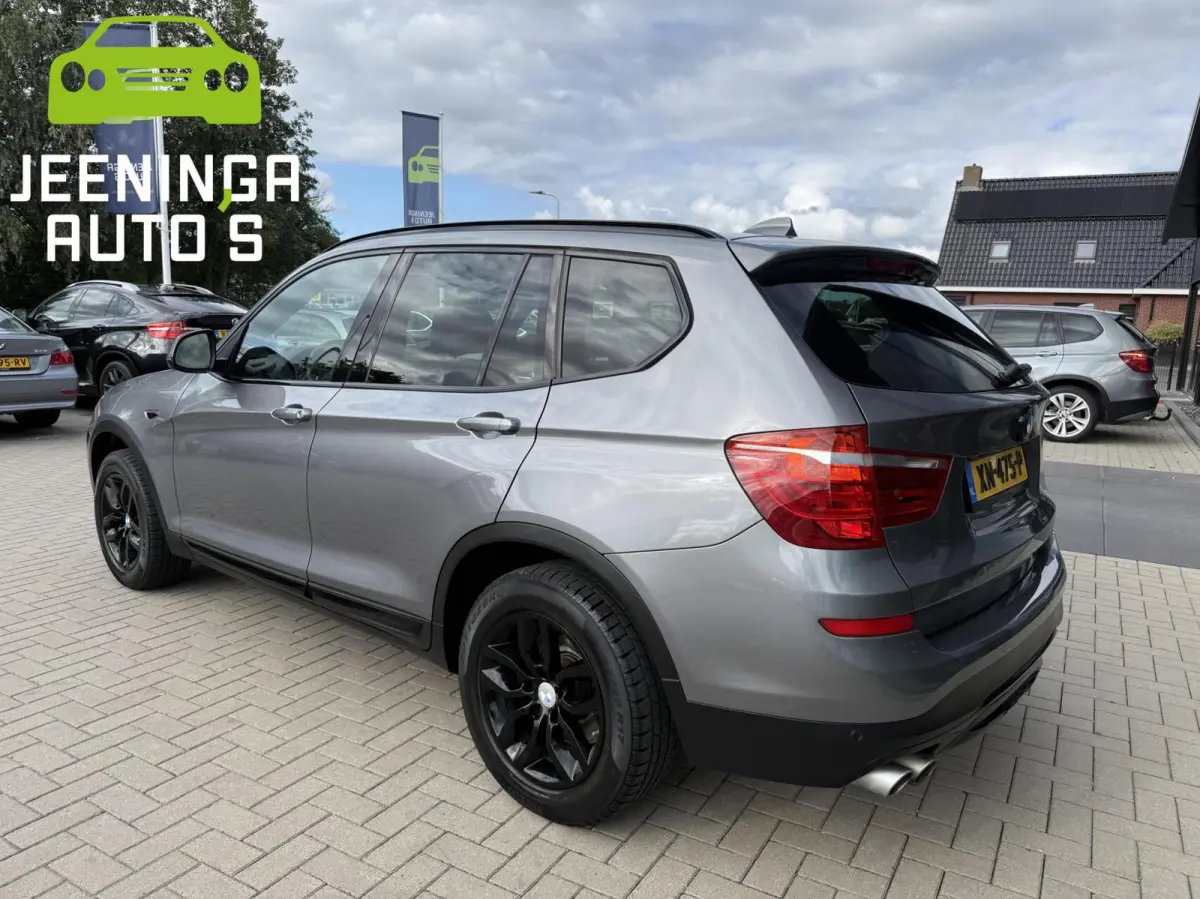 xDrive28i High Executive |Memory|Stuurverwarming|Camera|Leer