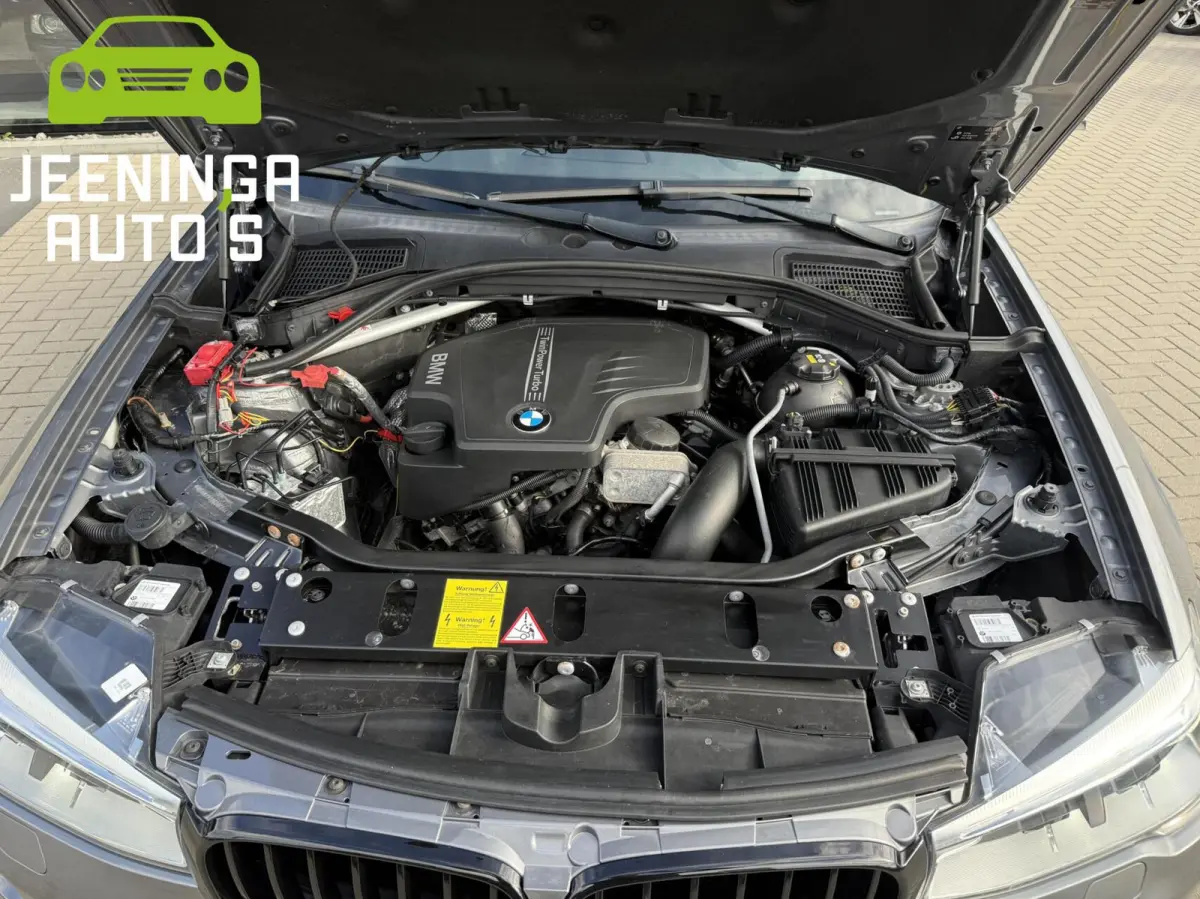 xDrive28i High Executive |Memory|Stuurverwarming|Camera|Leer