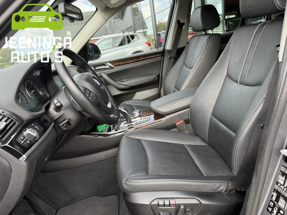 xDrive28i High Executive |Memory|Stuurverwarming|Camera|Leer