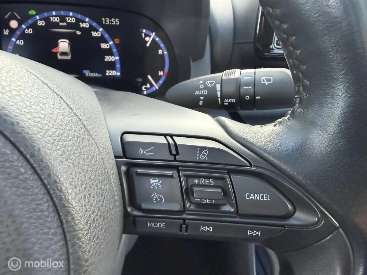 1.5 Hybrid Dynamic Clima Acc Pano Trekh. Stoel-/stuur verw. Carplay etc.
