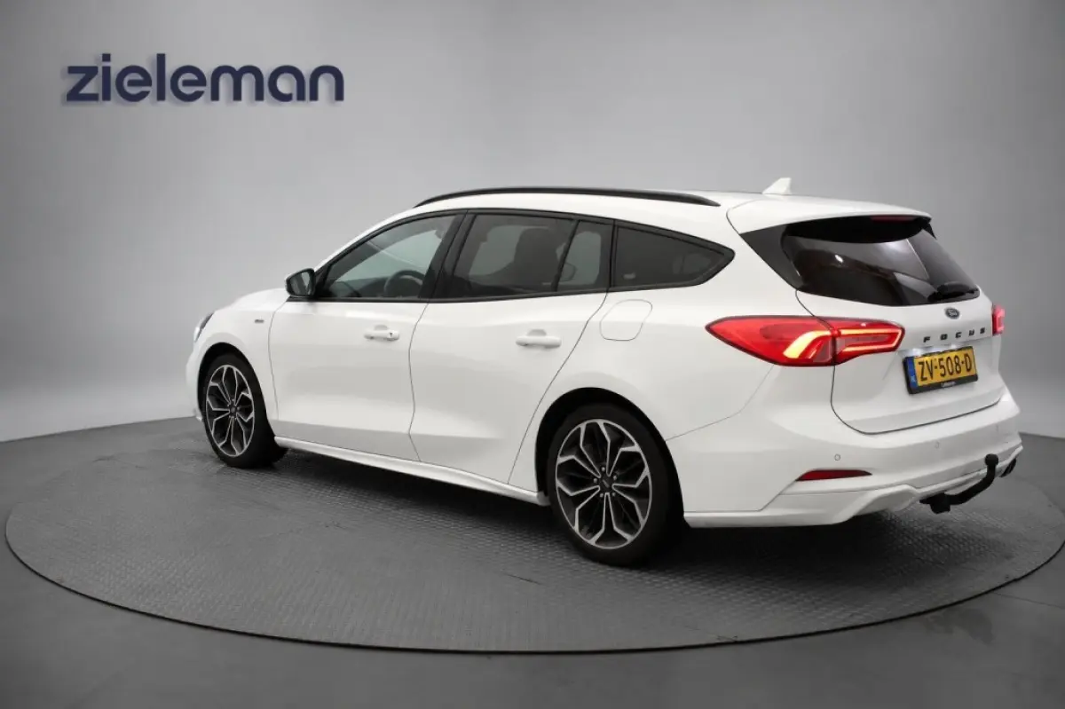 1.0 EcoBoost ST Line Business - Trekhaa, Carplay, Clima, Stoel/Stuur Verw. Trekhaak