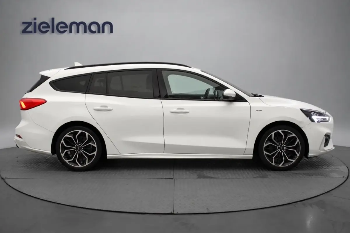 1.0 EcoBoost ST Line Business - Trekhaa, Carplay, Clima, Stoel/Stuur Verw. Trekhaak