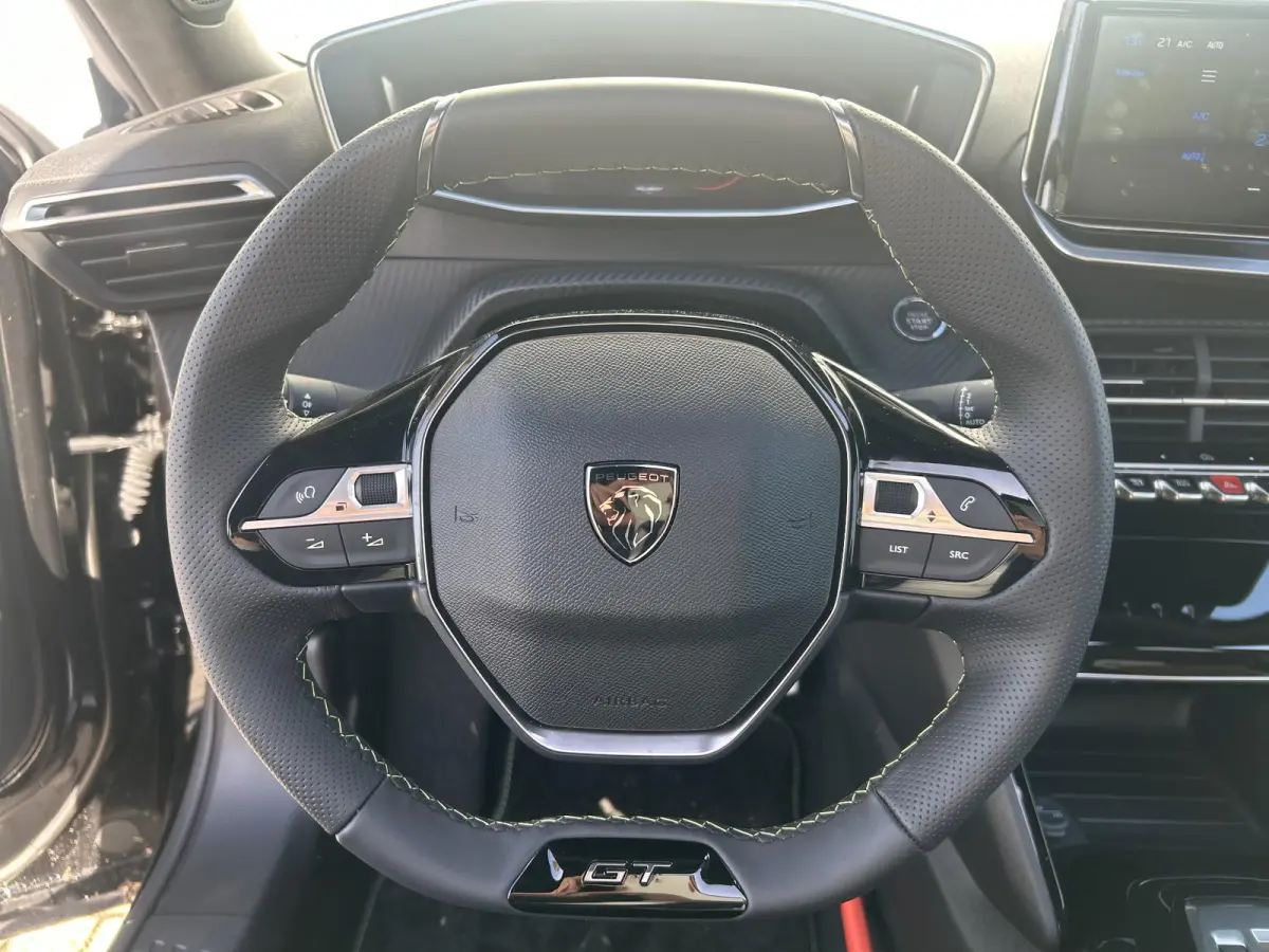 1.2 Hybrid 145 GT | Panoramisch schuifdak | Alcantara bekleding | Adaptieve Cruise Control | Apple CarPlay/Android Auto