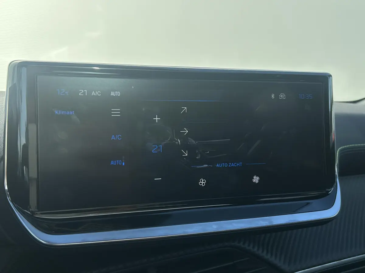 1.2 Hybrid 145 GT | Panoramisch schuifdak | Alcantara bekleding | Adaptieve Cruise Control | Apple CarPlay/Android Auto