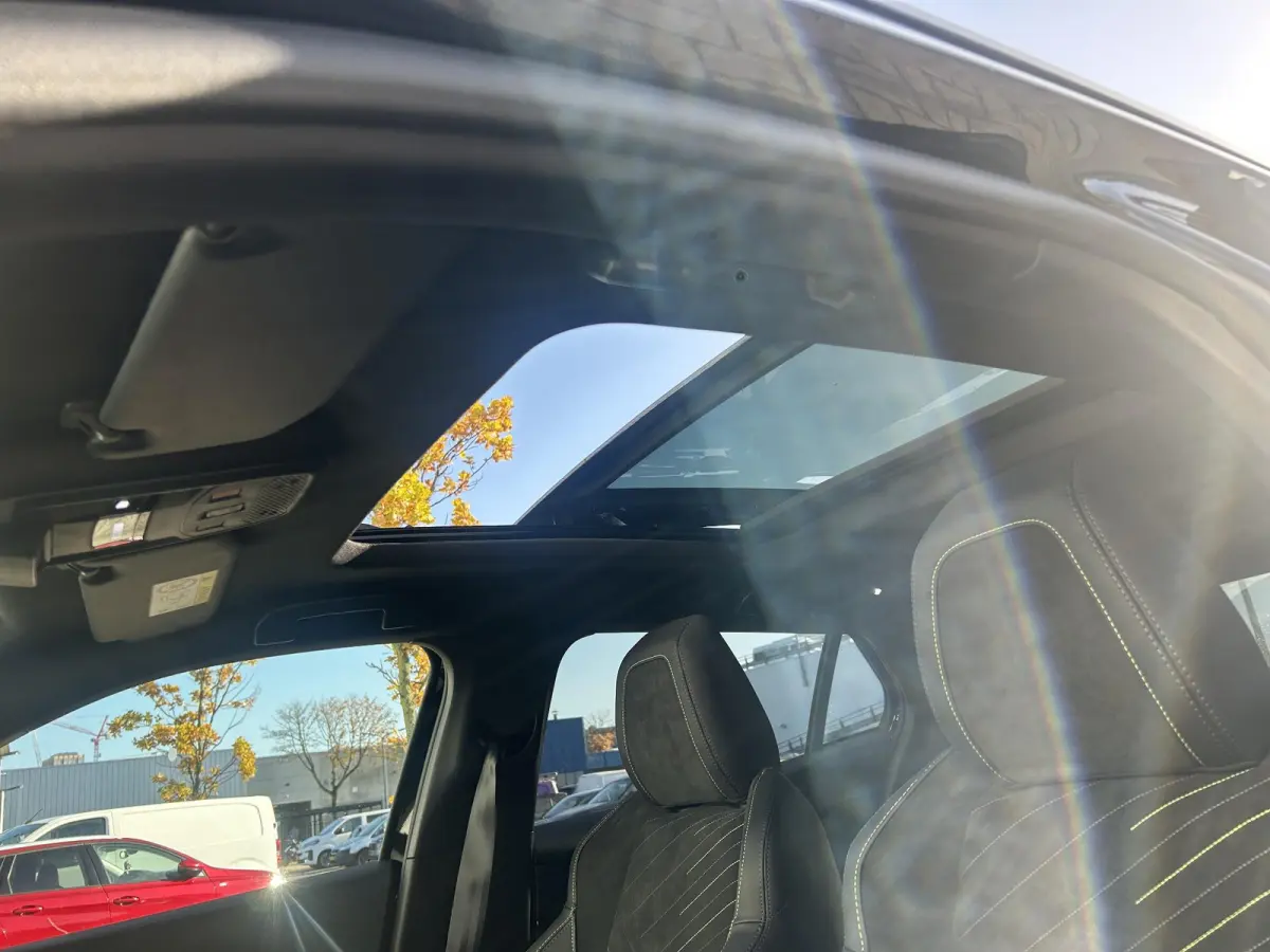 1.2 Hybrid 145 GT | Panoramisch schuifdak | Alcantara bekleding | Adaptieve Cruise Control | Apple CarPlay/Android Auto