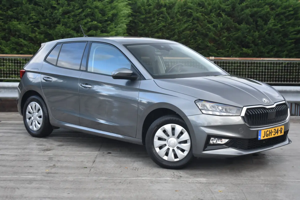 1.0 TSI 95PK Selection PDC Achter | Cruise Control | Verkeersbord detectie | Lane assist | Keyless start | Extra geting glas achter | VERLENGDE GARANTIE!