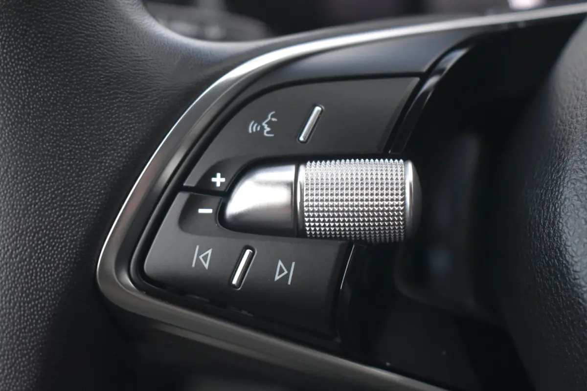 1.0 TSI 95PK Selection PDC Achter | Cruise Control | Verkeersbord detectie | Lane assist | Keyless start | Extra geting glas achter | VERLENGDE GARANTIE!