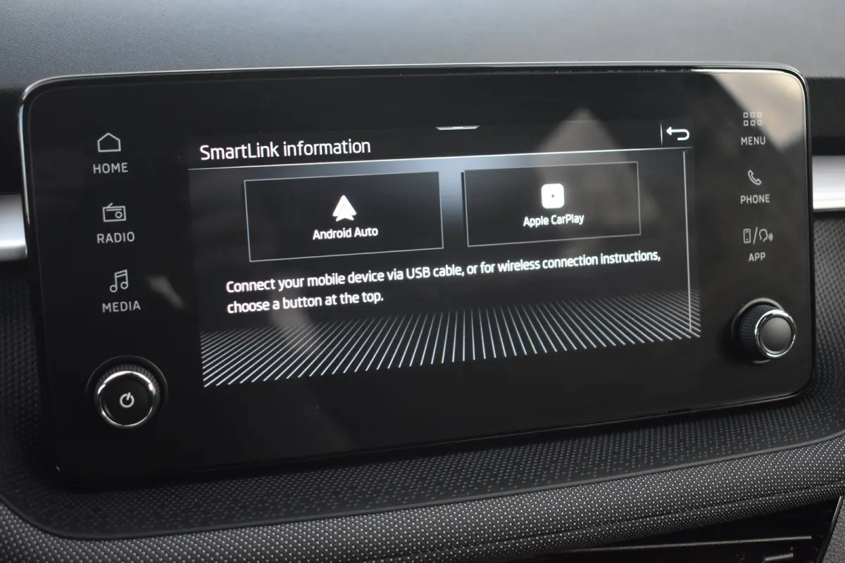 1.0 TSI 95PK Selection PDC Achter | Cruise Control | Verkeersbord detectie | Lane assist | Keyless start | Extra geting glas achter | VERLENGDE GARANTIE!