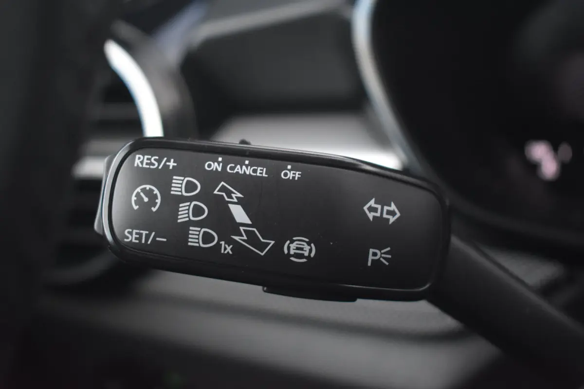 1.0 TSI 95PK Selection PDC Achter | Cruise Control | Verkeersbord detectie | Lane assist | Keyless start | Extra geting glas achter | VERLENGDE GARANTIE!