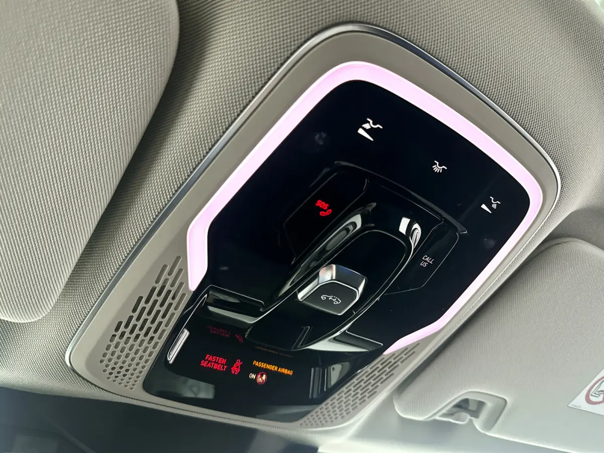 1.5 | Panoramadak | 360° Camera | Infinity audio | Blis | Stoel- en stuurverwarming | Adaptieve cruise control