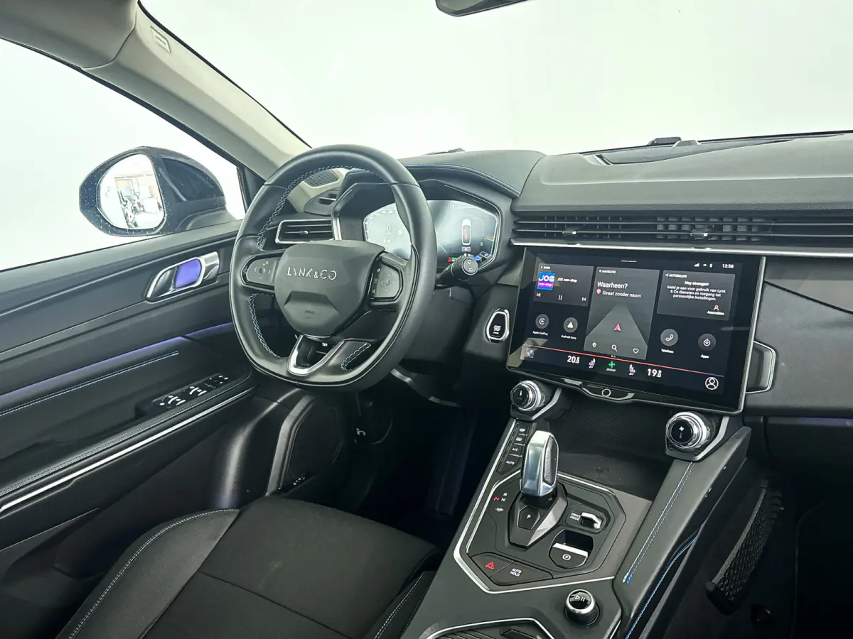 1.5 | Panoramadak | 360° Camera | Infinity audio | Blis | Stoel- en stuurverwarming | Adaptieve cruise control