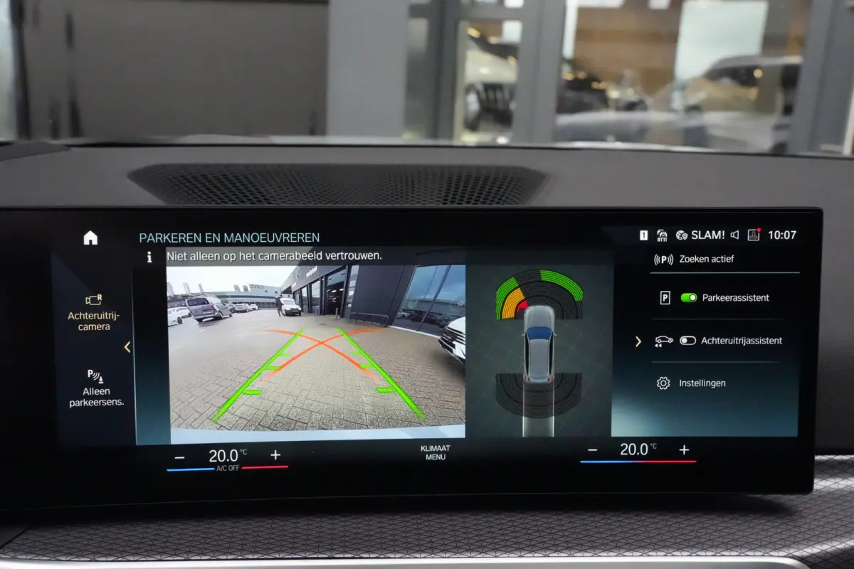 320e | 204 PK | M Sportpakket | Panoramadak | Head-up display | Achteruitrijcamera | BMW 3 Serie Touring 320e M Sport met 204 PK en een 2.0-liter viercilinder benzinemotor met plug-in hybrid