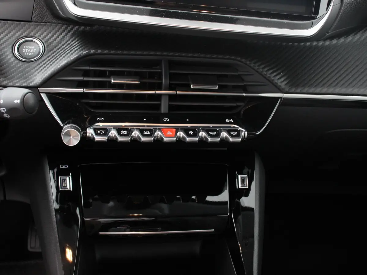 EV Allure Pack 50 kWh Warmtepomp Navigatie Apple Carplay Android Auto Parkeerhulp Cruise Control Full Led Climate Control Lichtmetalen velgen