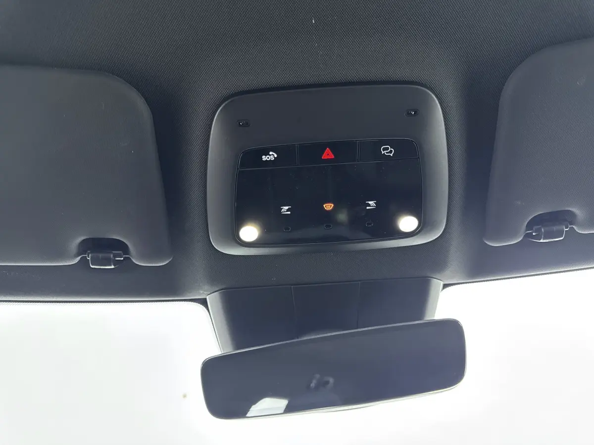 Single Motor Extended Range Plus 69 kWh | NL Auto | Dealer Onderhouden | Stoel + Stuurverwarming| Elektrisch stoelbediening met geheugen | Apple Carplay-Android Auto | Harman en Kardon | PDC