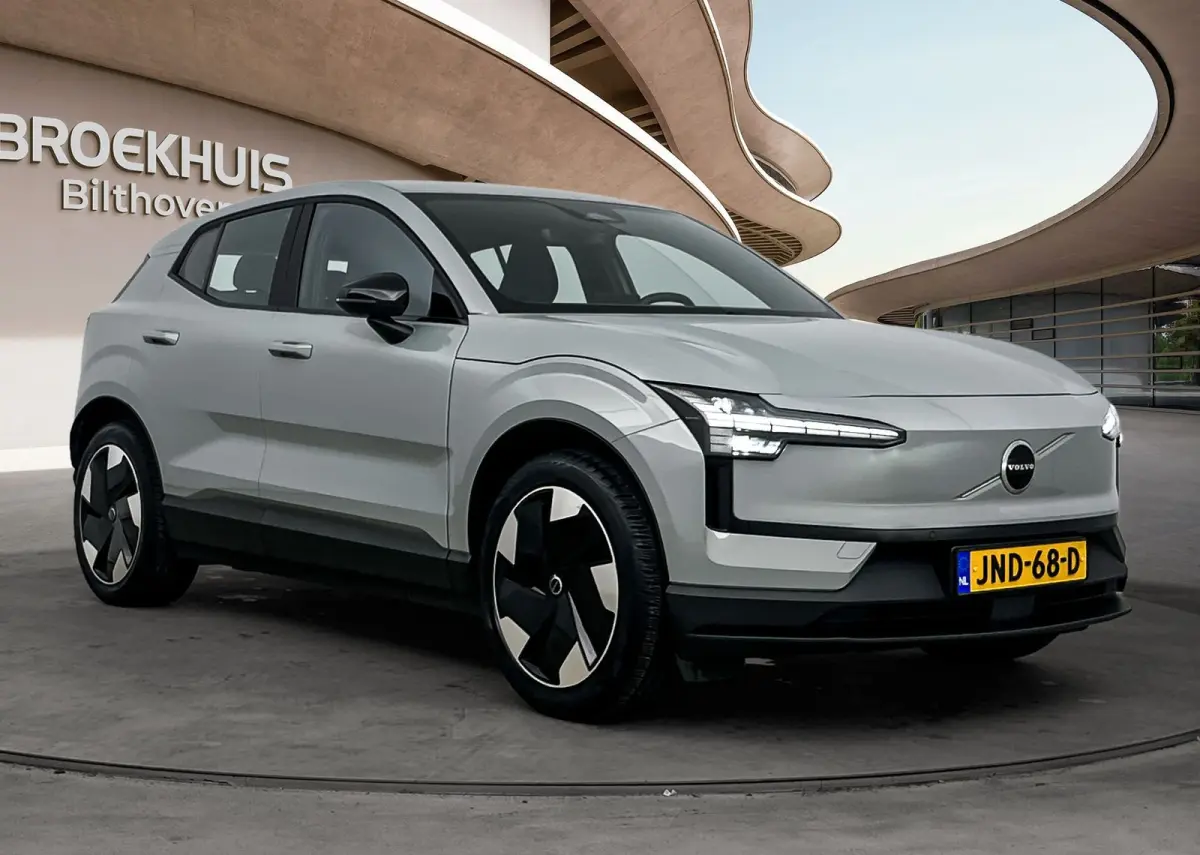 Single Motor Extended Range Plus 69 kWh | NL Auto | Dealer Onderhouden | Stoel + Stuurverwarming| Elektrisch stoelbediening met geheugen | Apple Carplay-Android Auto | Harman en Kardon | PDC