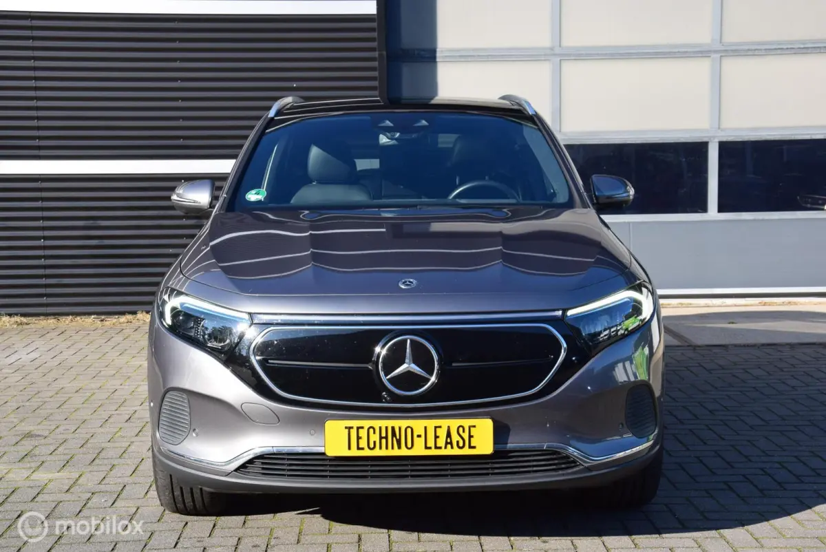 250 Business Solution Luxury 67 kWh SOH 98% Pano Keyless