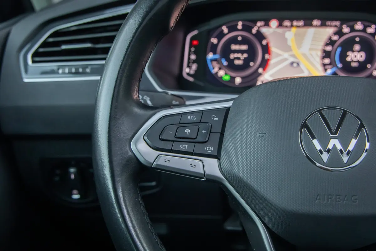 1.5 TSI Elegance | Trekhaak | Panodak | Cruise adaptief | Camera | Stoel+stuur verwarming | Matrix led | Elektrisch bedienbare achterklep | Achteruitrijcamera | Cruise control adaptief met S