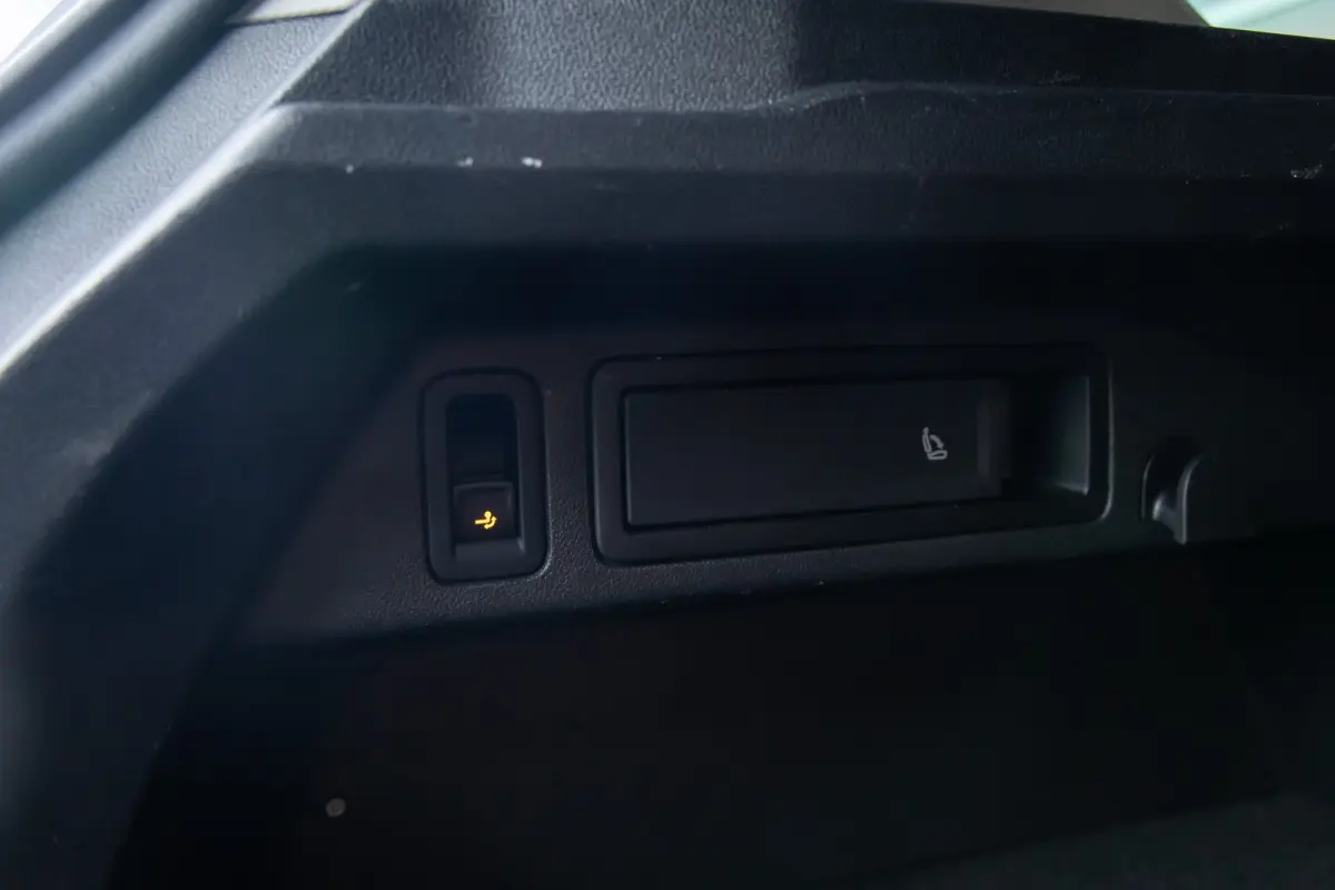 1.5 TSI Elegance | Trekhaak | Panodak | Cruise adaptief | Camera | Stoel+stuur verwarming | Matrix led | Elektrisch bedienbare achterklep | Achteruitrijcamera | Cruise control adaptief met S