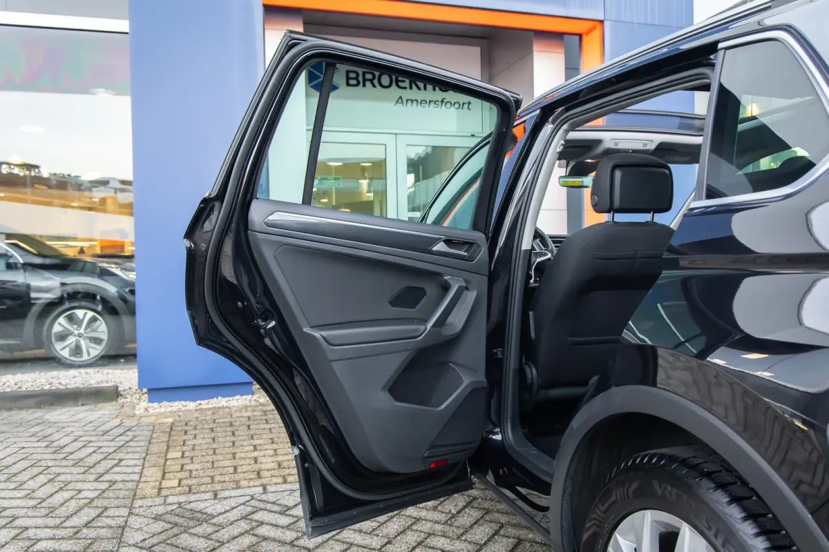 1.5 TSI Elegance | Trekhaak | Panodak | Cruise adaptief | Camera | Stoel+stuur verwarming | Matrix led | Elektrisch bedienbare achterklep | Achteruitrijcamera | Cruise control adaptief met S