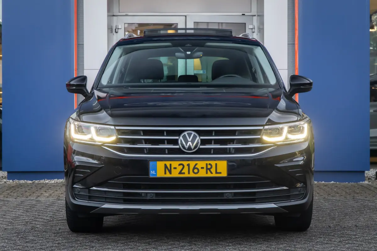 1.5 TSI Elegance | Trekhaak | Panodak | Cruise adaptief | Camera | Stoel+stuur verwarming | Matrix led | Elektrisch bedienbare achterklep | Achteruitrijcamera | Cruise control adaptief met S