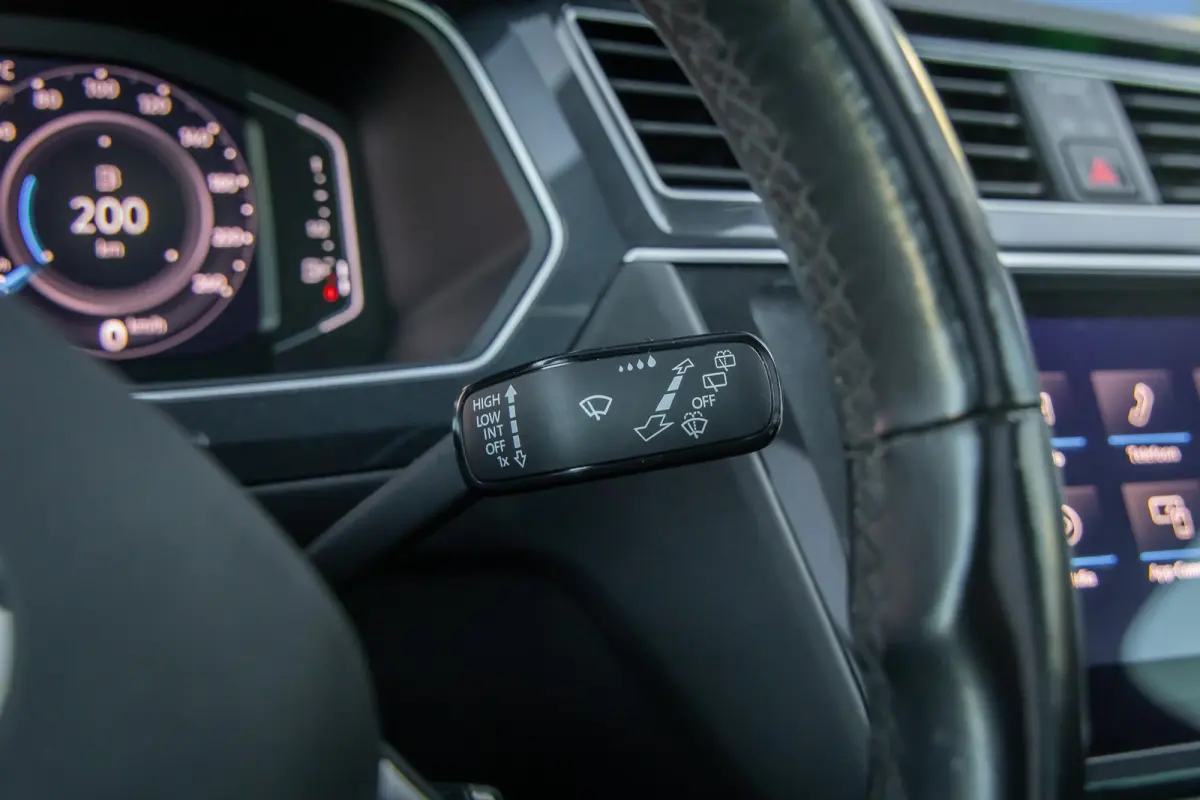 1.5 TSI Elegance | Trekhaak | Panodak | Cruise adaptief | Camera | Stoel+stuur verwarming | Matrix led | Elektrisch bedienbare achterklep | Achteruitrijcamera | Cruise control adaptief met S